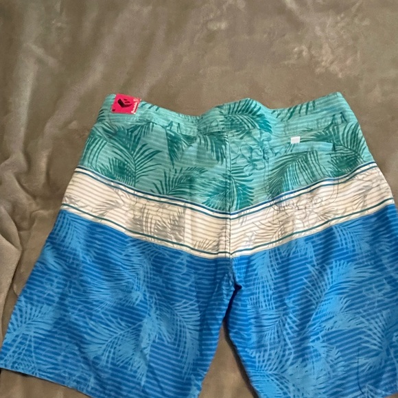Burnside swim trunks - Picture 6 of 7